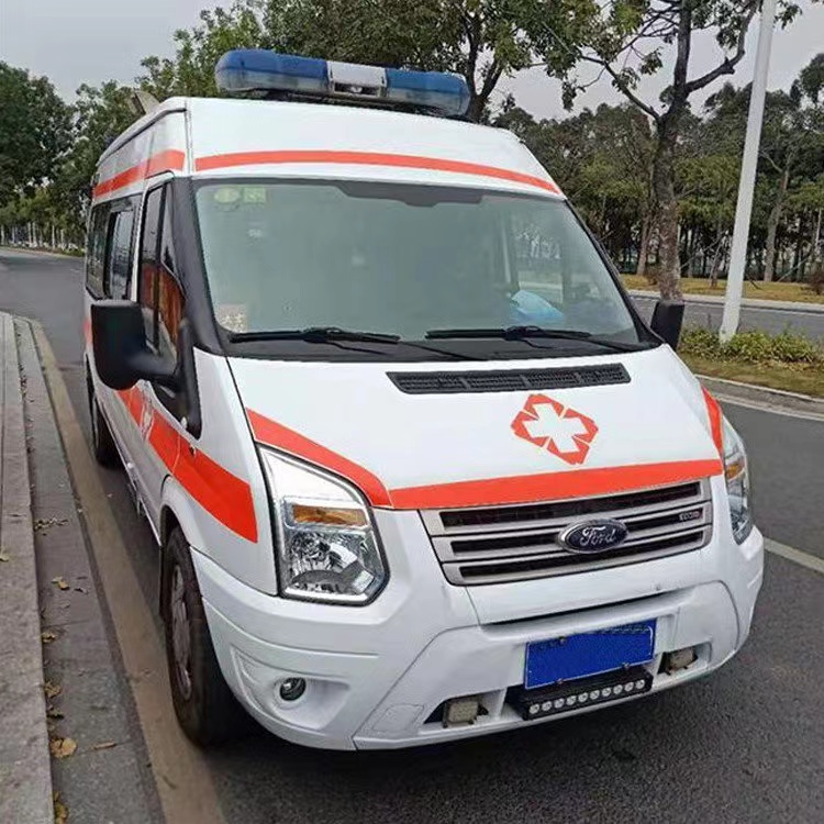 老城用途不同，救护车装备标准也不同